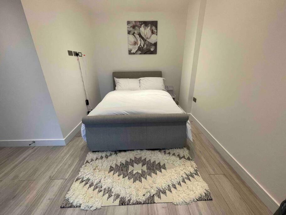 Stylish And Cosy 2 Bedroom Flat In Κρόιντον Εξωτερικό φωτογραφία